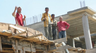 Algeria encourages youth employment