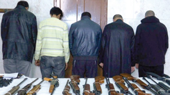 أسلحة نارية وذخيرة حربية تباع بحديقة التسلية ببن عكنون