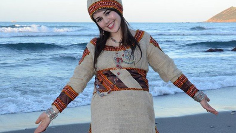 حين تحافظ الموضة على اللمسة الأصيلة وتساهم في الأعمال الخيرية