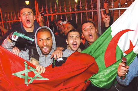 Echorouk sonde la rue marocaine : « Ici, ce n’est pas l’Egypte, ni Israël, nous sommes frères et le football ne pourra pas nous séparer !»