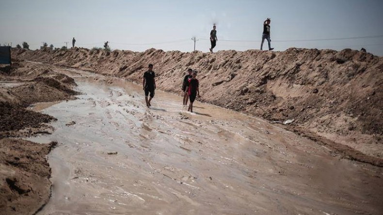 مصر تستأنف إغراق أنفاق غزة بمياه البحر