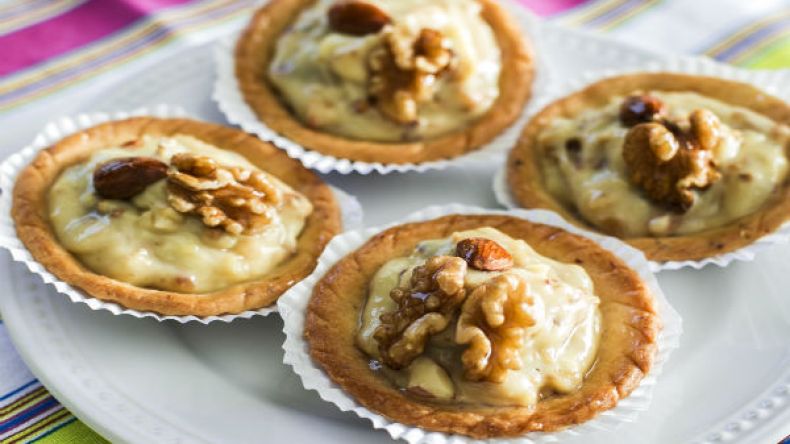 طرطات بالفواكه الجافة