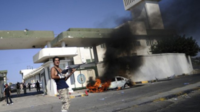 فاطمة الحمروش للشروق:الهجوم على السفارة الجزائرية سلوك فردي وغير مقبول