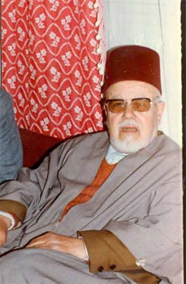 Echorouk honore le cheikh Ahmed Sahnoun : le sage qui s'est autant opposé aux autorités qu'au radicalisme islamiste et a changé la fin de semaine pour le vendredi