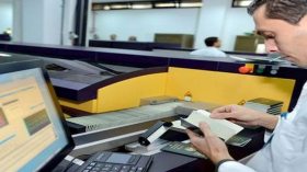 بدوي: أخذ البصمات لجواز السفر البيومتري في البلديات أيضا