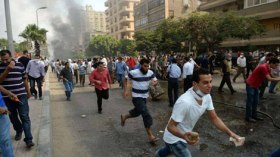 فرق من الصاعقة والعمليات الخاصة تشارك في فض اعتصام “رابعة العدوية”
