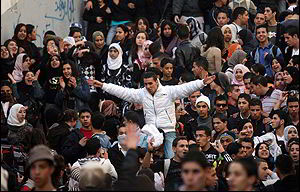 Les enseignants vacataires exigent le versement de leurs salaires avant l'Aïd