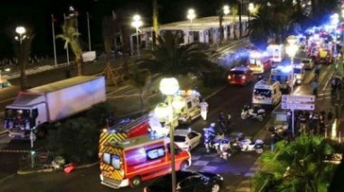 Attentat de Nice: message de remerciement de Hollande au Président Bouteflika