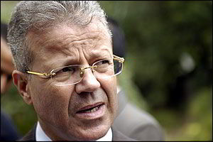 Ministry of Education Vows New Wage Hikes to â€œFoilâ€ the Strike of 10 October