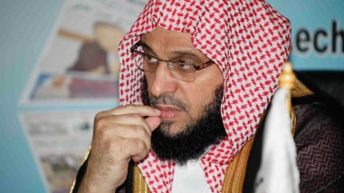 الشيخ عائض القرني يحل ضيفا على منتدى الشروق