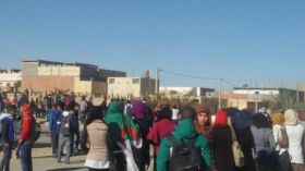 تلاميذ ثانوية السلام بعين صالح يطالبون بتقديم تاريخ الامتحانات