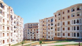 مستفيدون من سكنات يطالبون بالعقود ويهدّدون بالاحتجاج