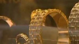 مجهولون  يقتحمون  محل  مجوهراتي  فجرا  ويستولون  على  مليار  مصوغات  بأم  البواقي