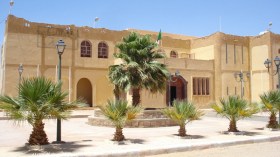 تنصيب الدكتور بوليفة مديرا جديدا للصحة بولاية إيليزي