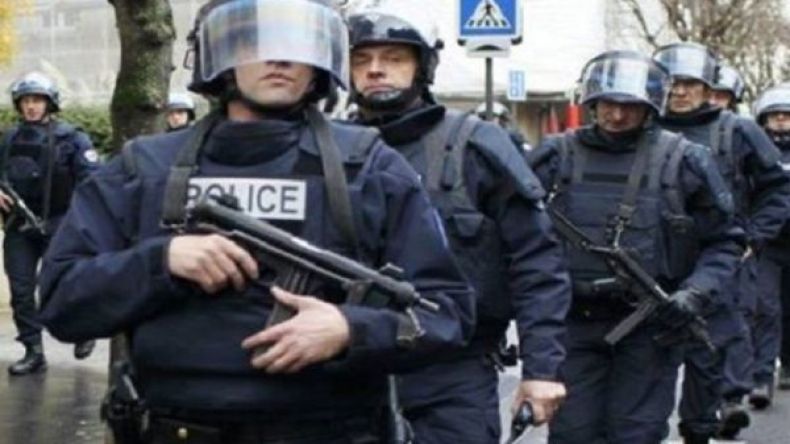 إحباط محاولة هجوم على مقر للشرطة بباريس