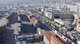 400 تاجر جملة بدهاليز ميناء الجزائر يعانون من الحصار