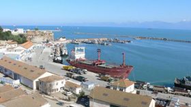 ميناء بجاية يحقق 304 مليار دينار من الصادرات سنة 2015