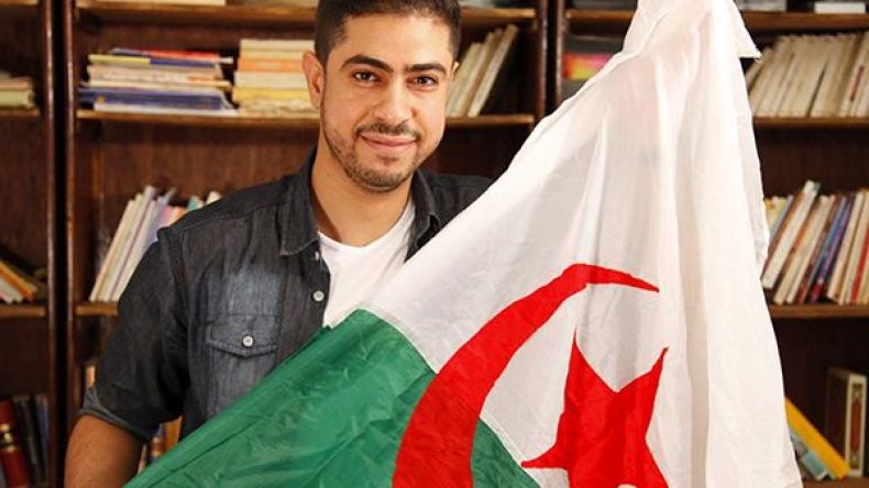 ناصر يشدو “نجمة قطبية” في المُباشر الأول من “ذي الفويس”