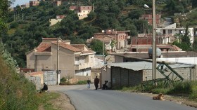 شباب قرية آيت حنيش بفريكات يعانون البطالة والتهميش