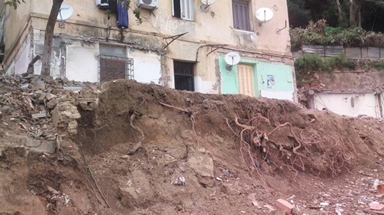 عائلات تقيم بالعمارة 24 بطريق زبوجة مهددة بالموت