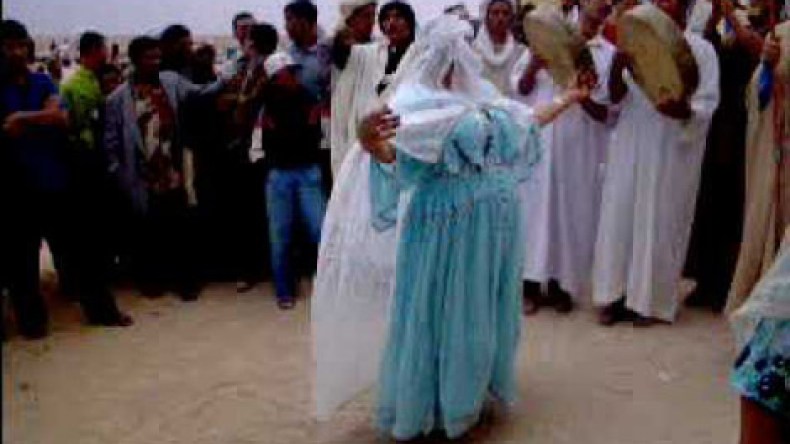 شرطة عين تموشنت ترجع عروسا لعريسها يوم زفافها!