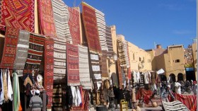 سياح أجانب يتوافدون على عيد الزربية بغرداية