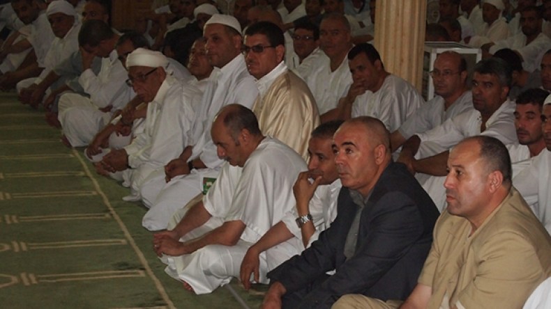 تكريم الإمام الشيخ خليفة بلعبيد بتغزوت في الوادي