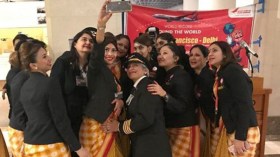 أول رحلة جوية بطاقم نسائي متكامل