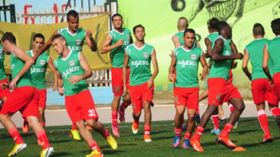 مهاجم مغترب يلتحق وحموش يبحث عن خليفة ضيف
