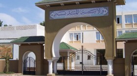 تعليمات بتوزيع السكنات الجاهزة وتوفير التدفئة بالمؤسسات التربوية بالمدية
