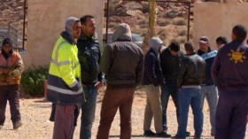 عمال شركة “كوسيدار” بحاسي مسعود يحتجون