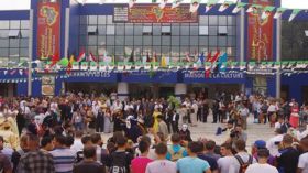 مهرجان للضحك والأغنية الأمازيغية وتظاهرات متنوعة في 2016