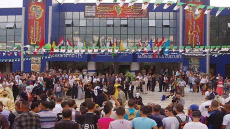 مهرجان للضحك والأغنية الأمازيغية وتظاهرات متنوعة في 2016