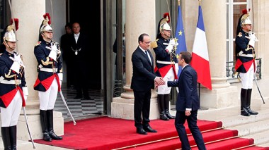 Emmanuel Macron officiellement investi président de la République
