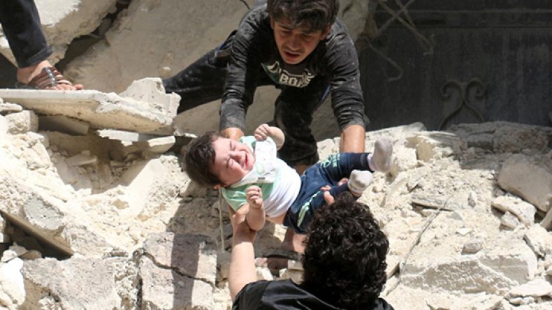 الجيش السوري يشن غارات جوية كثيفةعلى شرق حلب