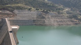 سكان أولاد بن قدور بالبويرة يطالبون بمياه كدية أسردون والتهيئة
