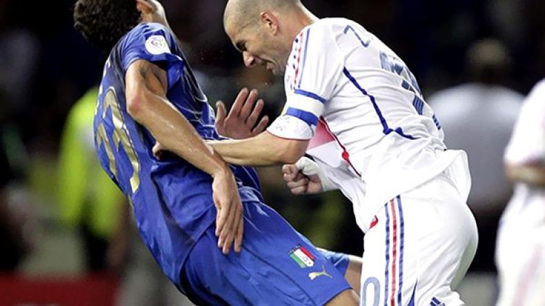 مسبوق “ينطح” شرطي على طريقة زيدان