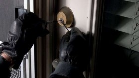 عصابة تسطو على أكثر من 200 مليون سنتيم من منزل