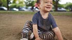 قَوي مناعة طفلك من لعبه في الطبيعة!!