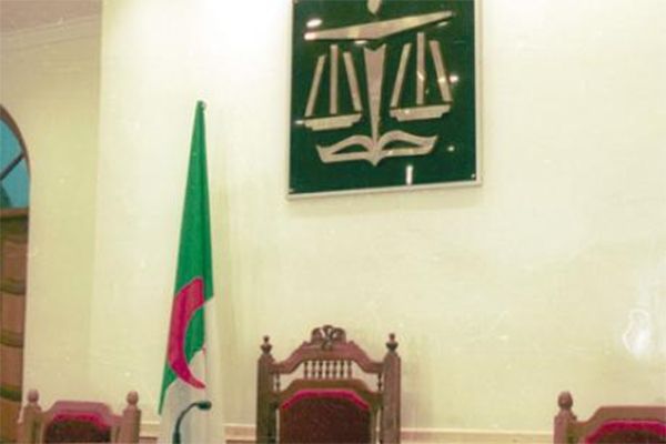 Lutte antiterroriste: durcissement des peines pour les «combattants étrangers»