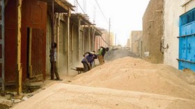 عمال أفارقة يتحكمون في ورشات البناء والأشغال بأدرار