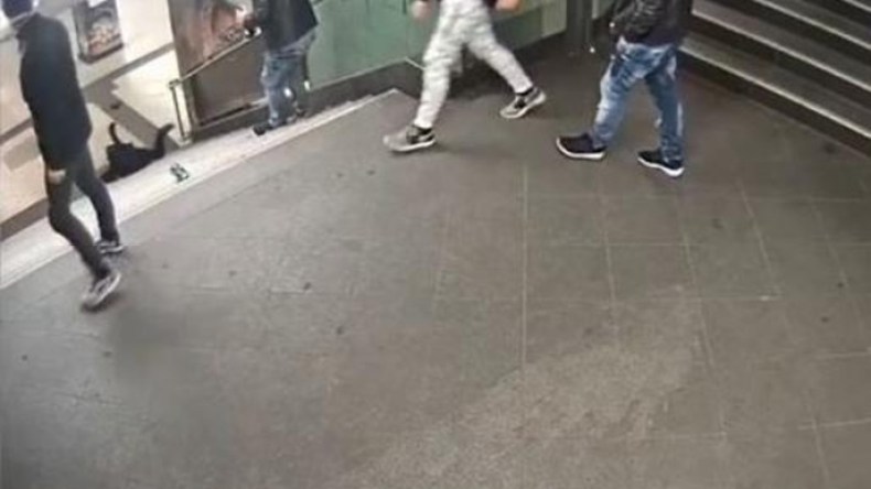 توقيف المشتبه به في ركل فتاة على الدرج ببرلين