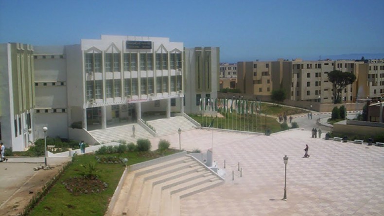 أساتذة جامعة جيجل يطالبون بالفصل في قضية السكن