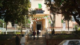 عزلة ونقص في المرافق والهياكل التنموية ببلدية بحجم ولاية