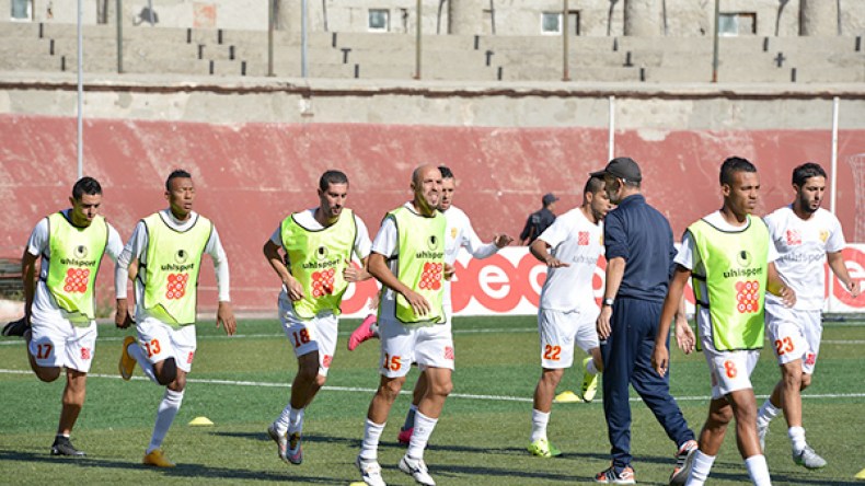 الفريق يتفاوض مع مقداد وهندو ورايت
