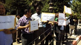 أساتذة جامعة الدكتور يحيى فارس بالمدية يحتجون