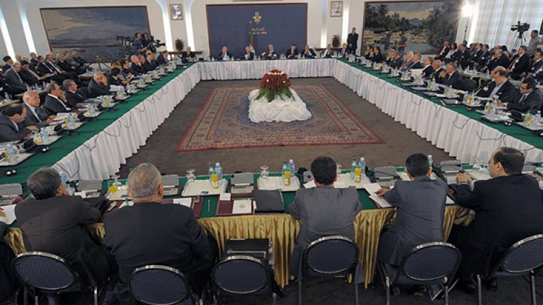 الحكومة وشركاؤها يأجلون اجتماع الثلاثية