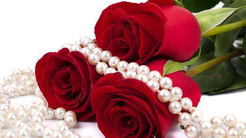 ثلاثيات من عالم المرأة