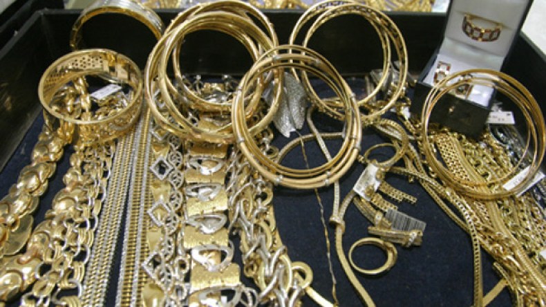 عصابة أشرار تستولي على حلي طبيبة بمليار سنتيم بسكيكدة