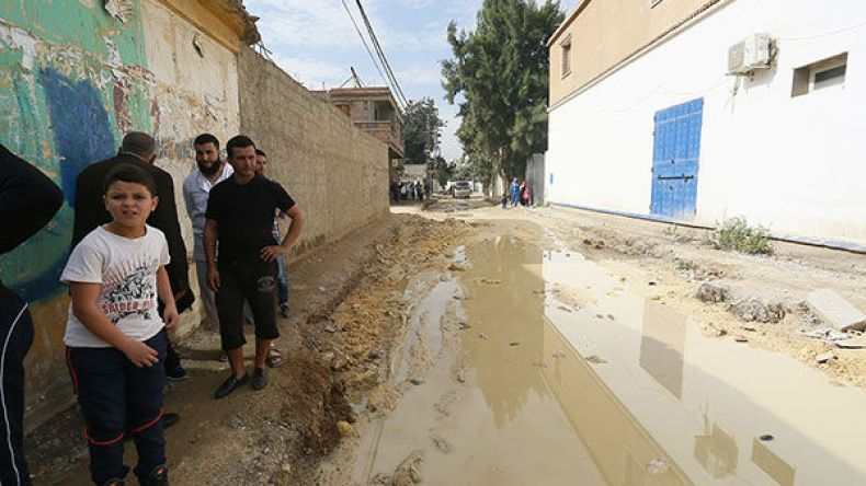 سكان حي سيدي امحمد القديم يهددون بالخروج إلى الشارع